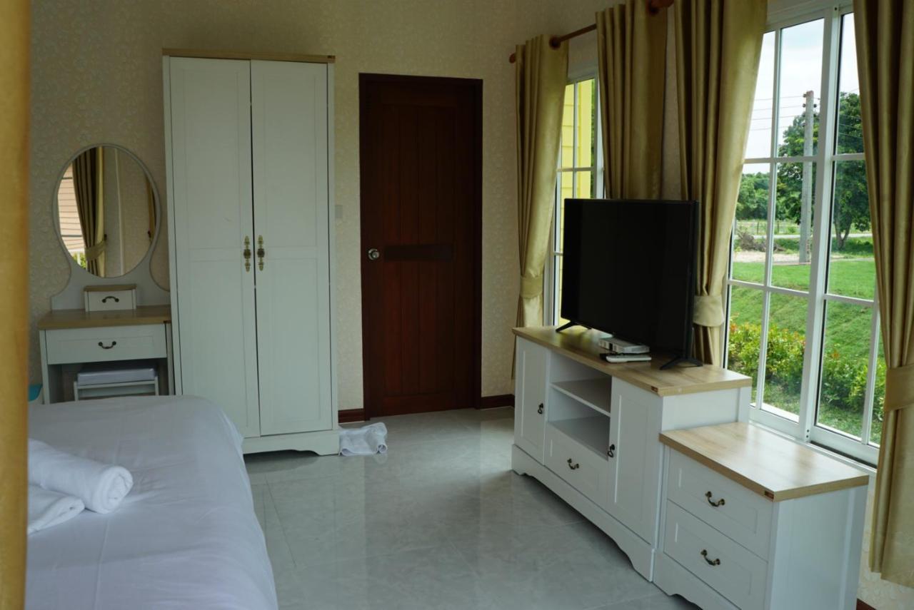 Evie Mae Resort Ban Cha-om Exterior foto
