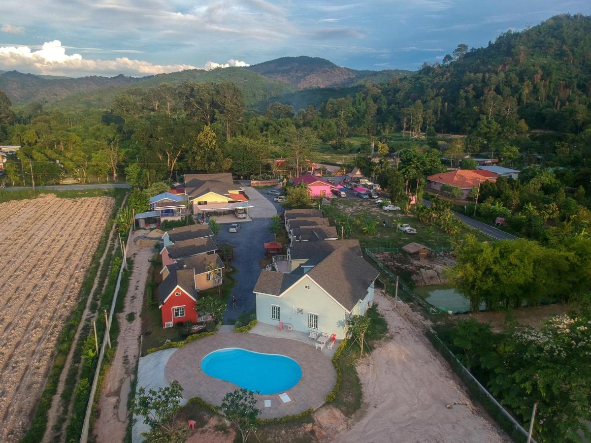 Evie Mae Resort Ban Cha-om Exterior foto