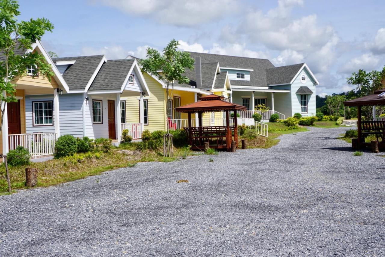 Evie Mae Resort Ban Cha-om Exterior foto